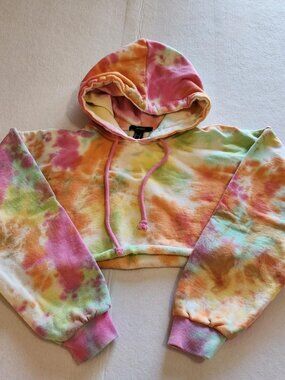 Forever 21 Women's Multi color tie dye cropped hoodie size small